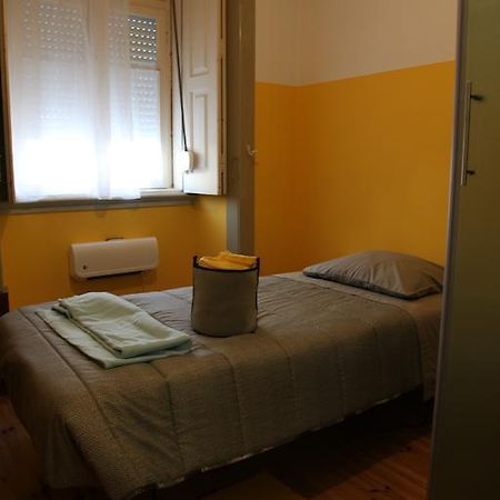 Csi Coimbra & Guest House - Student Accommodation חדר תמונה